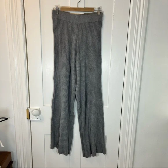 Gray Ribbed Wide-Leg Pants - Picture 2 of 8
